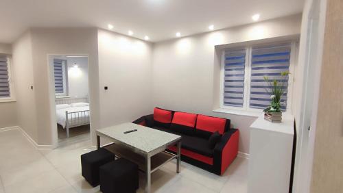 2 bedrooms, 4 beds