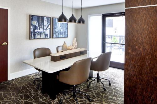 Előcsarnok, SpringHill Suites by Marriott Memphis Downtown near Mud Island River Park