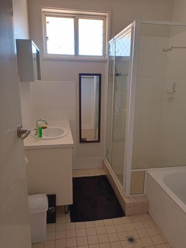 South Hedland Accomodation - Nice - Tidy - Secure