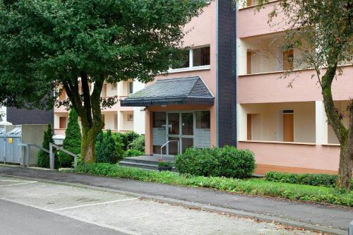 ทัศนียภาพภายนอกโรงแรม, Rübezahl (Rubezahl) in ไบรลอน