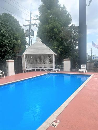 Days Inn by Wyndham Denham Springs-Baton Rouge East - image 13