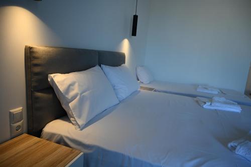 1 twin bed