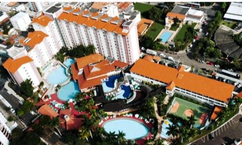 游泳池, Suítes HotSprings B3 Hotels 1004 (Suites HotSprings B3 Hotels 1004) in 新卡尔达斯