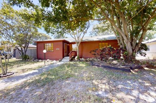 Jupiter Pines Cottage in Clearwater, USA