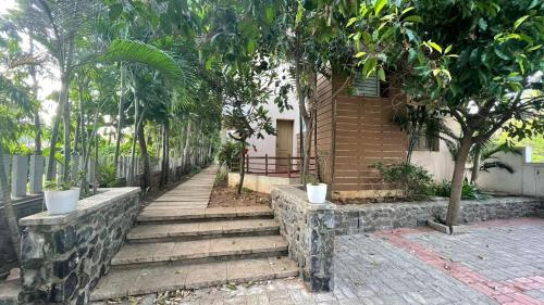 BareFootBay - Villa with Private Beach Access in 欽奈