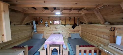 Eko katun Vranjak, koliba 28 in Dolovi Lalevića