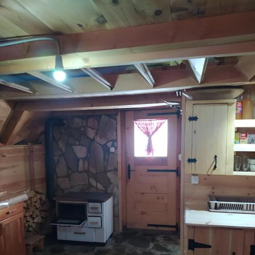 Eko katun Vranjak, koliba 28 in Dolovi Lalevića