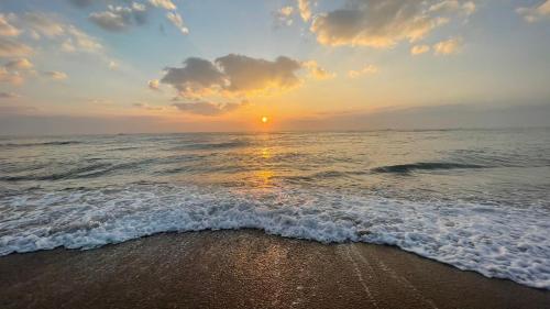 BareFootBay - Villa with Private Beach Access in 欽奈