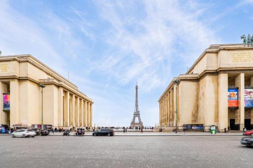 Veeve - Postcards from the Eiffel Tower - image 14