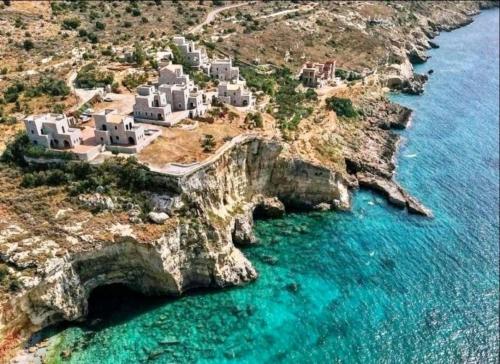 Cliffside Cozy Villa w/ Seaviews gîte à louer Érimos