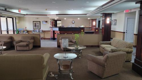 Windsor Inn & Suites