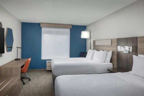 Holiday Inn Express & Suites Superior, an IHG Hotel