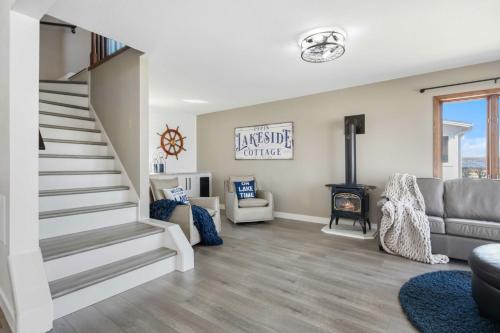 Lake Pepin Waterfront Cottage - Steps to Beach! in Lake City, USA