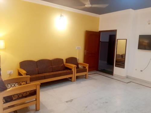 Moonchine yellow furnished 2bhk flat in Cooke town
