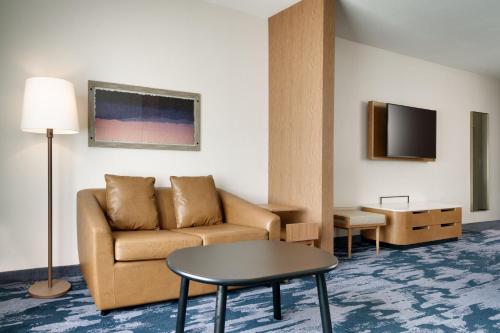 Fairfield Inn & Suites by Marriott Houston League City - image 11