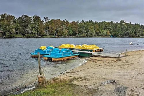 Poconos Chalet newly renovated, great location home in Tobyhanna, USA