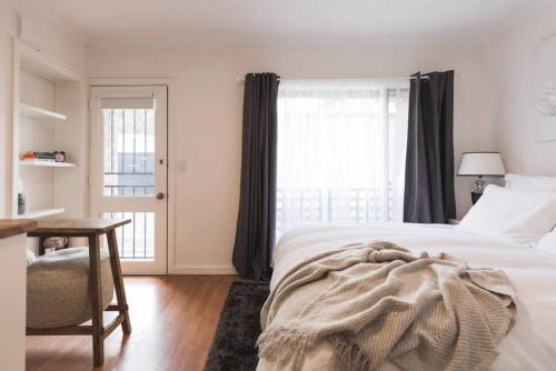 Studio Escape - Ground-floor Cosy North Adelaide Stay