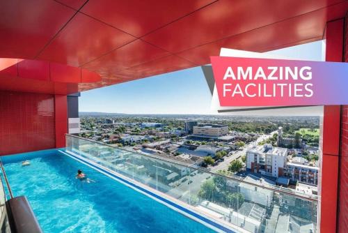 Sky High on Grote - An Elevated Inner-City Stay - Kurralta Park