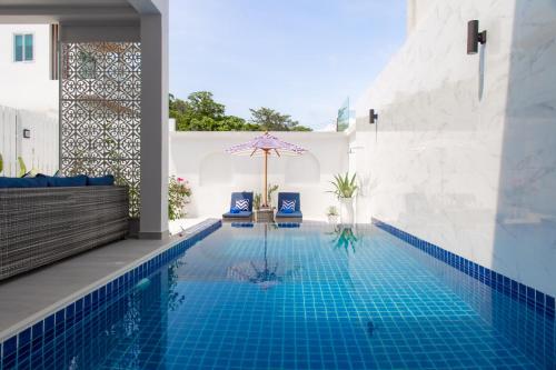 Koh Chang Luxury Pool Villas thumbnail 4