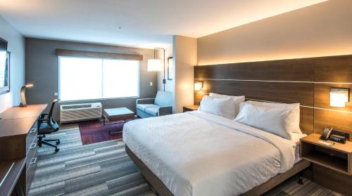 Holiday Inn Express And Suites Phoenix North - Happy Valley By IHG - image 3