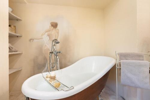 บริการและสิ่งอำนวยความสะดวก, Villavetrichina in ซัน คาสซิอาโน่ เด บักนิ