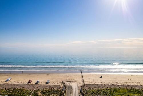 Strand, Casa Del Sol - Spacious Beach House with Backyard in Fleurieu Félsziget