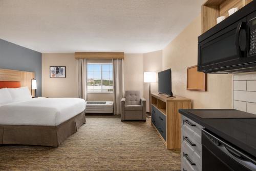 Candlewood Suites-Augusta an IHG Hotel - image 6