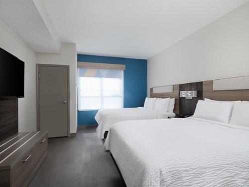 Holiday Inn Express & Suites Lakeland North I-4 by IHG in Lakeland, USA