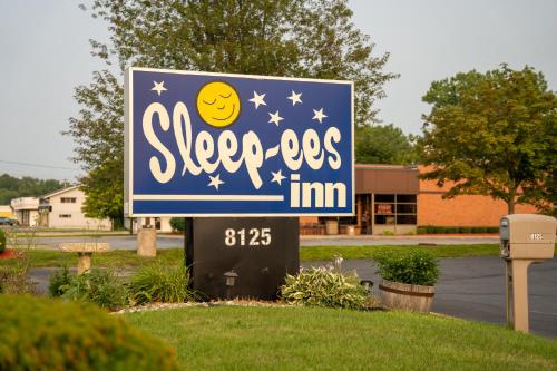 . Sleep-ees Inn