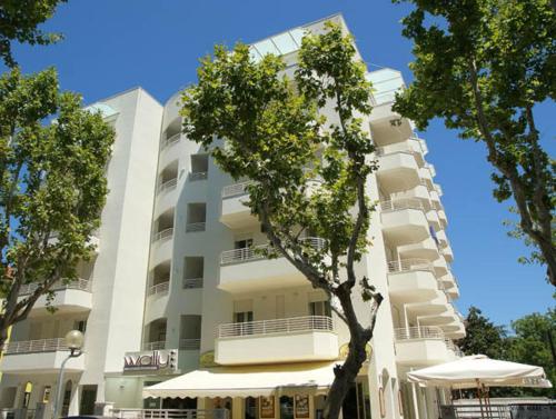 Wally Residence - image 2