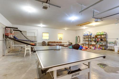 Dock and Hot Tub Lakefront Camdenton Haven! Dock and Hot Tub Lakefront Camdenton Haven!