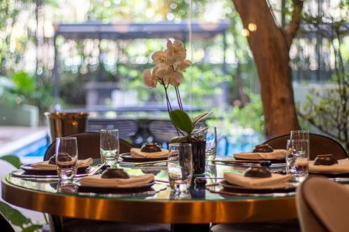 餐廳, HOTEL ALTAMIRA SUITES in 商業區