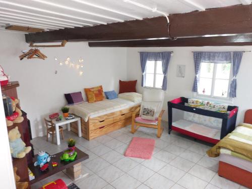 Roubenka u potoka Výprachtice (Roubenka u potoka Vyprachtice) in วีปราชทิส