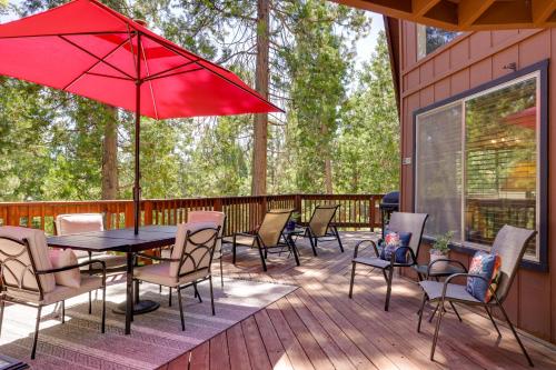 Furnished Deck High Sierra Cabin in Twain Harte! Furnished Deck High Sierra Cabin in Twain Harte!
