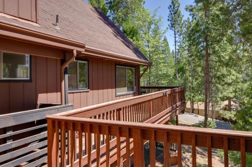 High Sierra Cabin with Grill, Serene Location!