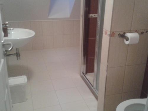 Apartment image 9