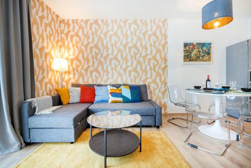 Feel Home SUPERIOR # FREE PARKING # BALCONY # AC - image 10