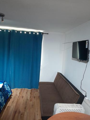 Apartamento tipo estudio acogedor entre metro católica y baquedanono