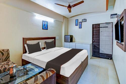 Collection O Hotel Jayratna