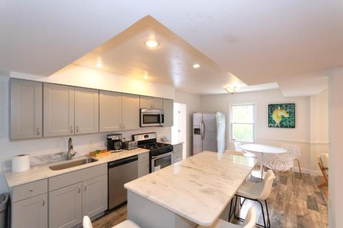 Takoma Park Home ~ 6 Mi to the National Mall! in 塔科馬公園