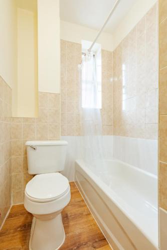 Empire Blvd Guest House