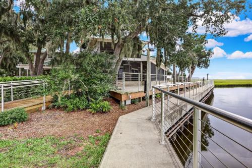 Fairway Oaks Villa Condo