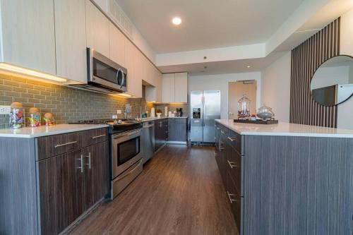 High Rise 1 Bd Apt in Koreatown/Downtown Free Parking in Los Angeles, USA