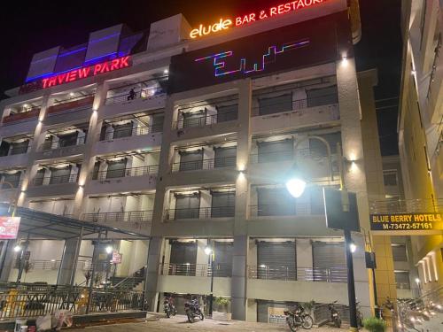 Blueberry Hotel zirakpur-A Family hotel with spacious and hygenic rooms