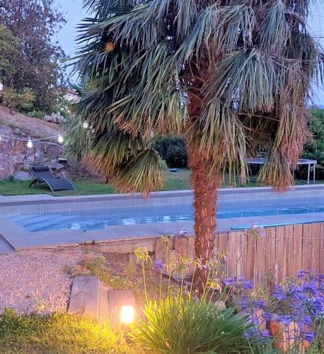 FRENCH ART DE VIVRE gîte à louer L'Étrat