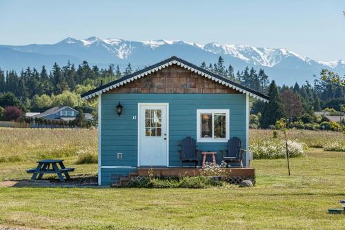 Juan de Fuca Cottages