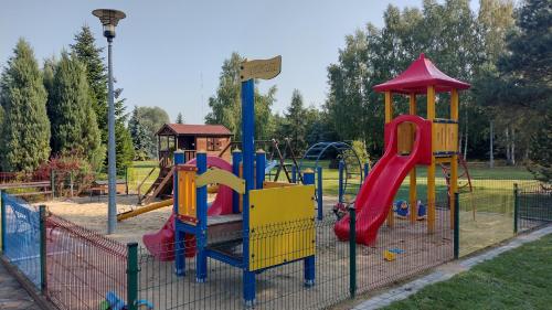 Діяльність, Hotel Manhatan in Zdunska Wola