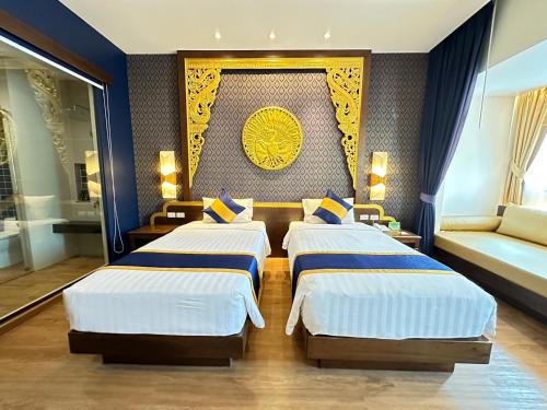 room detail thumbnail 0