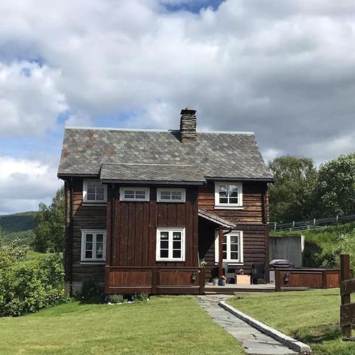 The Olav-house from 1840, at farm Ellingbø in Vevle