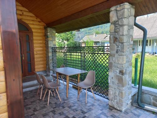 Садиба Федорчуків Гірська хатина 1 in Sheshory